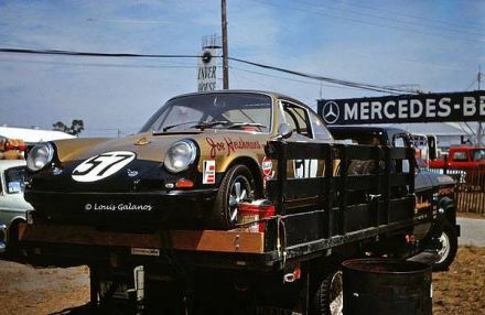 Jim McDaniel i Glen Sullivan – Porsche 911 R.